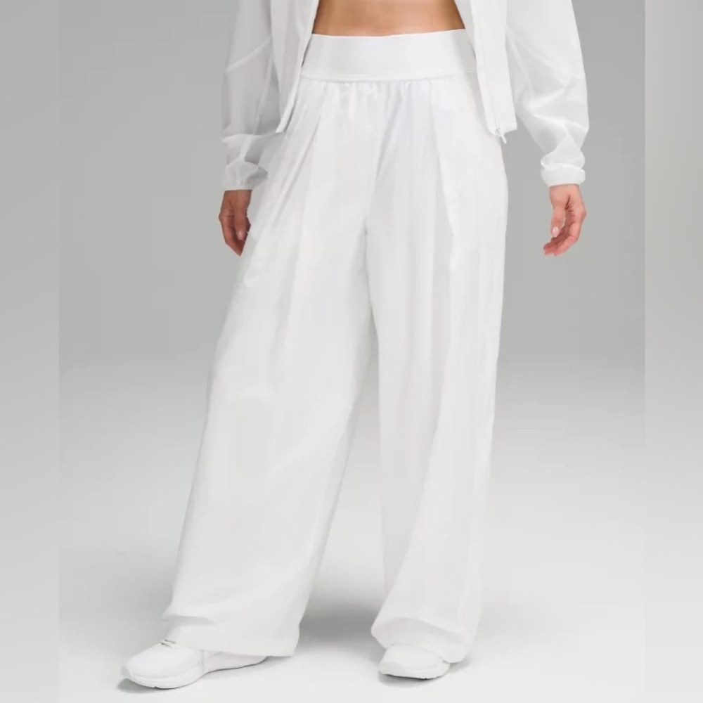 NWT Lululemon Lightweight Tennis Mid-Rise Track Pant | 4